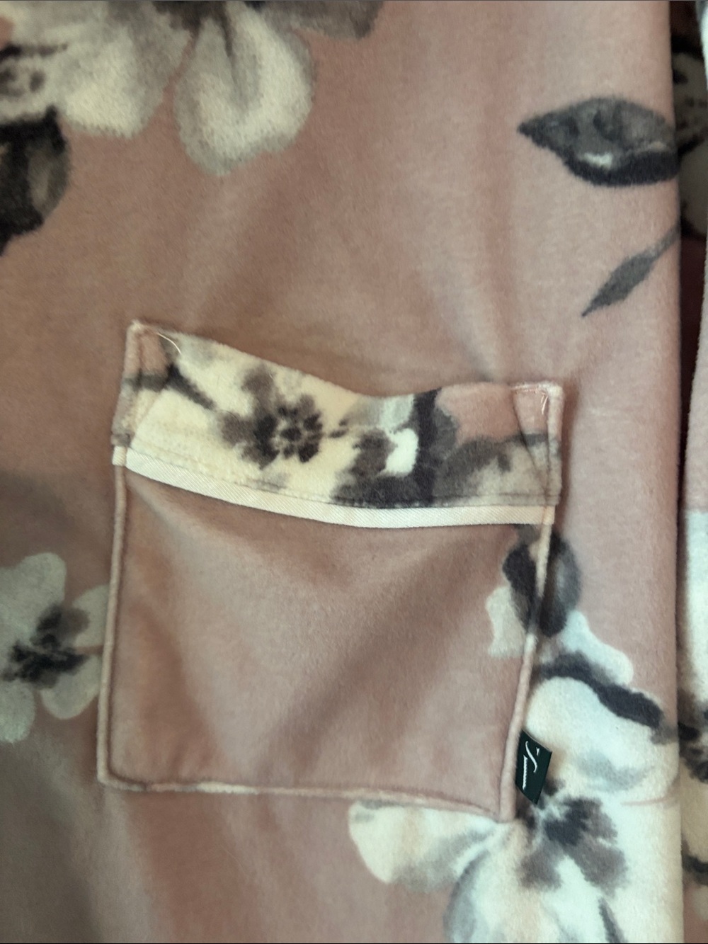 Simply Vera Vera Wang Pink and Black Floral Pajama Set - Picture 9 of 12